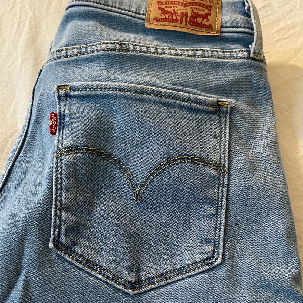 LEVI jeans, size 30. Skinny jeans. Barely worn.